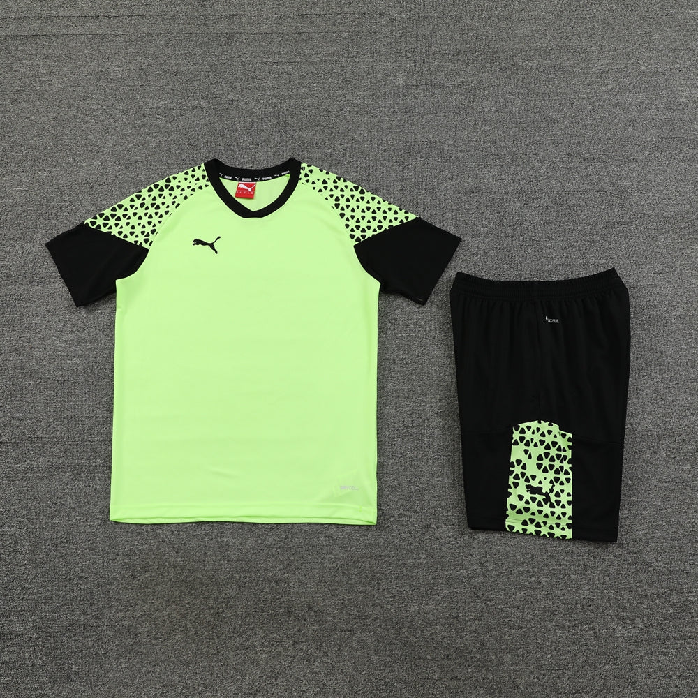 Conjunto Puma Camisa e Bermuda Verde Claro