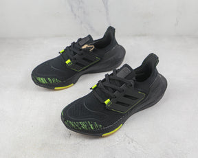 Tênis Adidas Ultra Boost 22  Black Solar Yellow