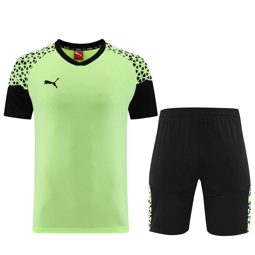 Conjunto Puma Camisa e Bermuda Verde Claro