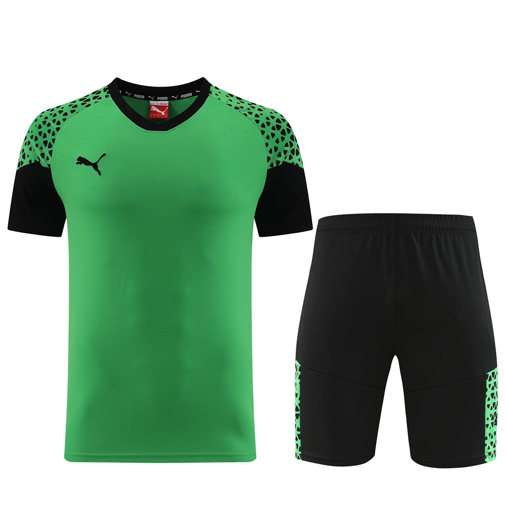 Conjunto Puma Camisa e Bermuda Verde