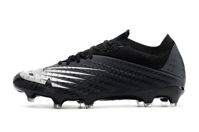 Chuteira New Balance Forum FG - Preto