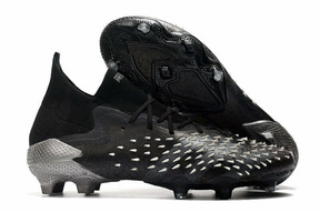 Chuteira Adidas Predator Freak.1 Low Campo FG "Superstealth"