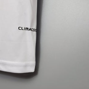 Camisa Retrô Real Madrid 2009/10 Home