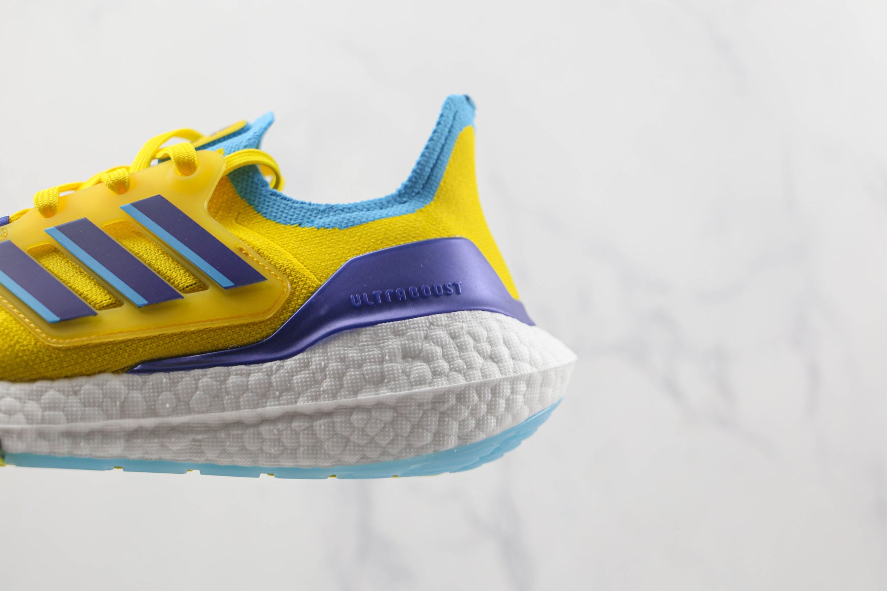 Tênis Adidas Ultra Boost 22 White Sky Rush Mint