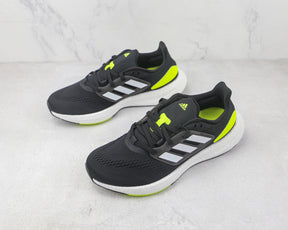 Tênis Adidas Ultra Boost 22 Black and Yellow