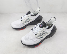 Tênis Adidas Ultra Boost 22  White Black