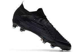 Chuteira Adidas Predator Edge.1 Low Campo FG "Edge Of Darkness"