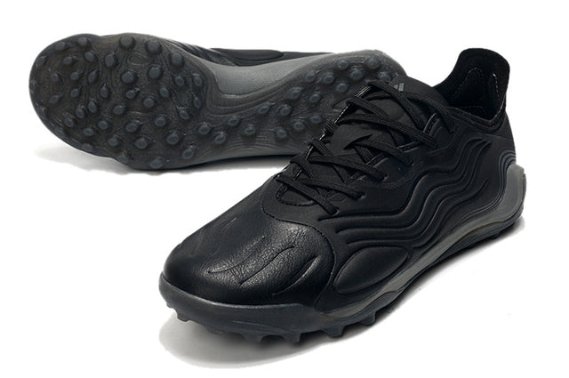 Chuteira Adidas Copa Sense.1 Society TF "Blackout"