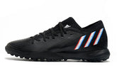 Chuteira Adidas Predator Edge.3 Low Society TF "Edge Of Darkness"