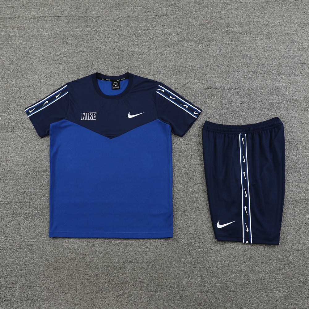 Conjunto Nike Repeat Camisa e Bermuda Casual Azul Marinho