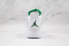 Tênis Nike Air Jordan 4 Retro Metallic Green