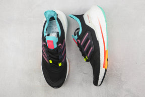 Tênis Adidas Ultra Boost 22 Black Turbo Mint