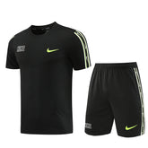 Conjunto Nike Repeat Camisa e Bermuda Casual Preto