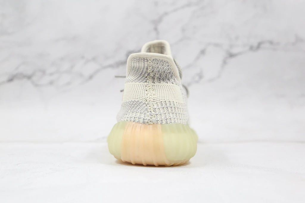 Tênis Adidas Yeezy Boost 350 V2 Lundmark (non Reflective)