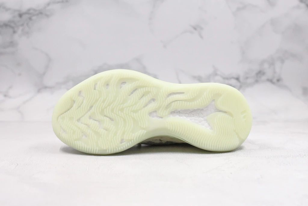 Tênis Adidas Yeezy Boost 380 Alien