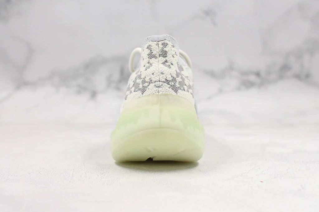 Tênis Adidas Yeezy Boost 380 Alien