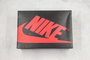 Tênis Nike Air Jordan 1 Retro High "Not For Resale" Varsity Red