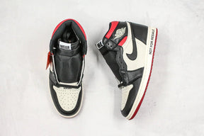 Tênis Nike Air Jordan 1 Retro High "Not For Resale" Varsity Red