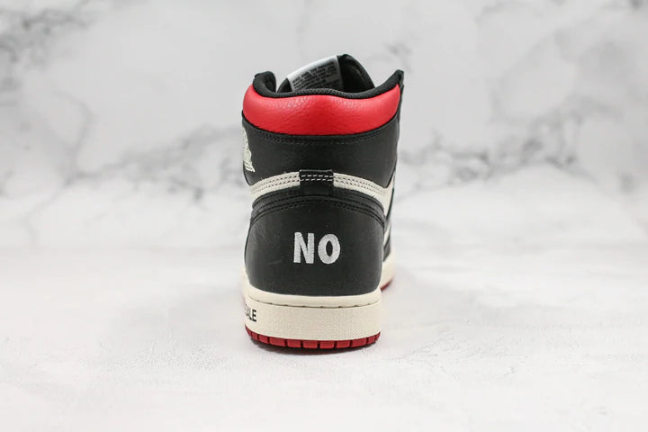 Tênis Nike Air Jordan 1 Retro High "Not For Resale" Varsity Red
