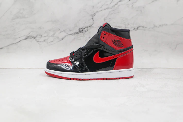 Tênis Nike Air Jordan 1 Retro High Og Bred Patent