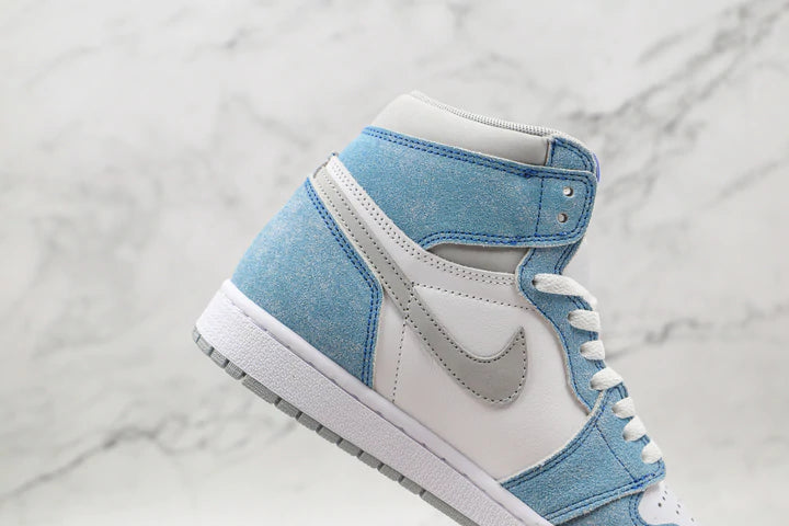 Tênis Nike Air Jordan 1 Retro High Turbo Green
