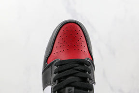 Tênis Nike Air Jordan 1 Low Bred Toe