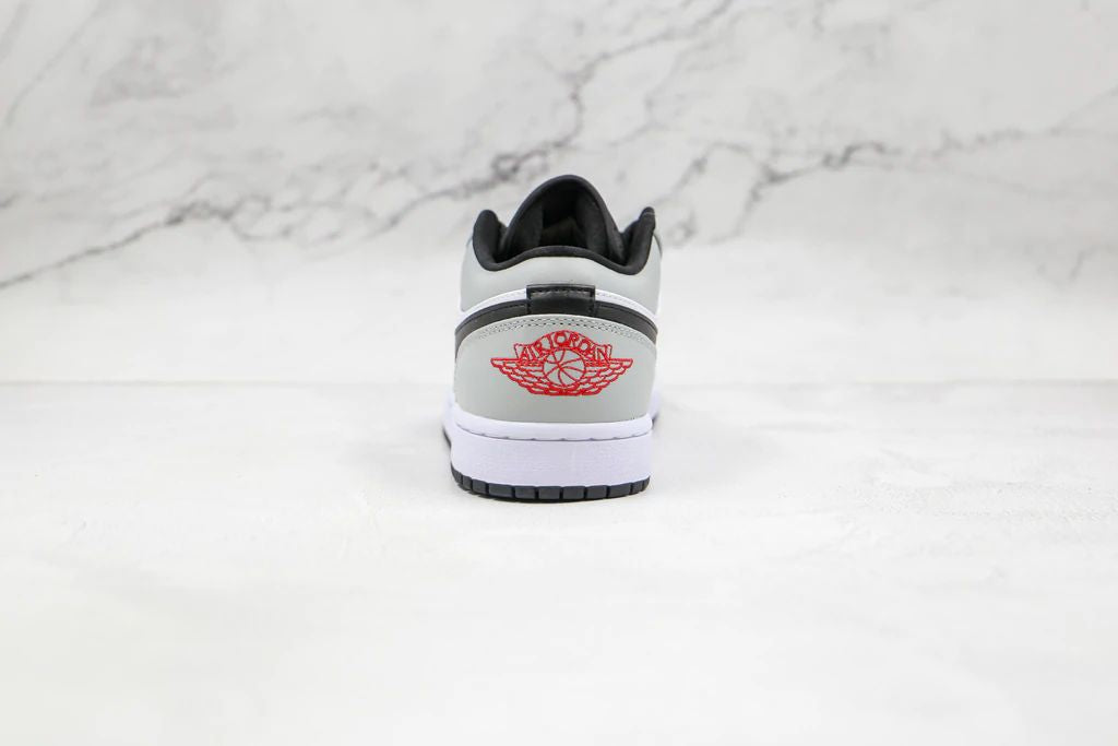 Tênis Nike Air Jordan 1 Low Light Smoke Grey