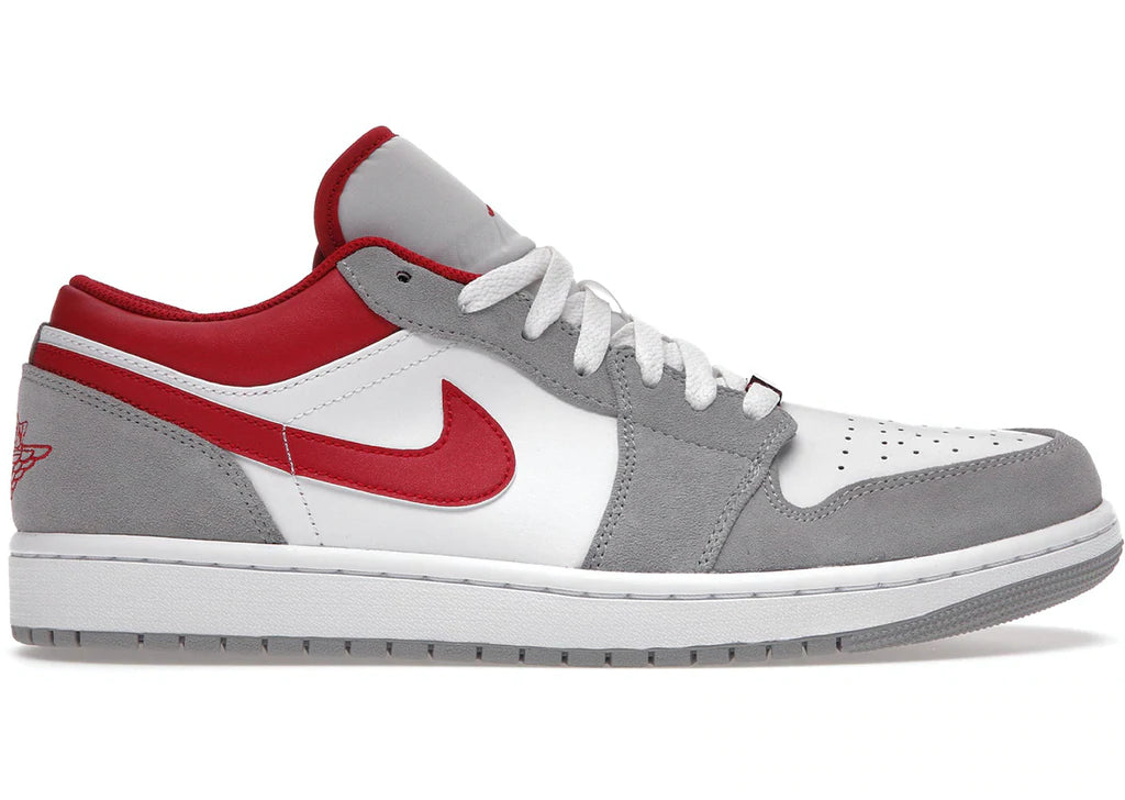 Tênis Nike Air Jordan 1 Low Se Light Smoke Grey Gym Red