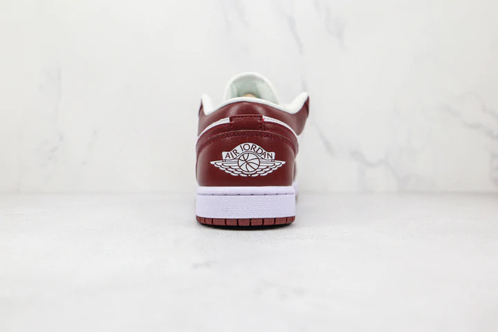 Tênis Nike Air Jordan 1 Low Team Red