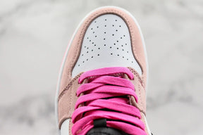 Tênis Nike Air Jordan 1 Mid Crimson Tint