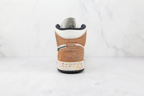 Tênis Nike Air Jordan 1 Mid Se Brushstroke