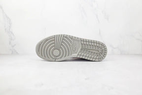 Tênis Nike Air Jordan 1 Mid Se Light Iron Ore