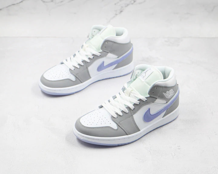 Tênis Nike Air Jordan 1 Mid Wolf Grey Aluminum