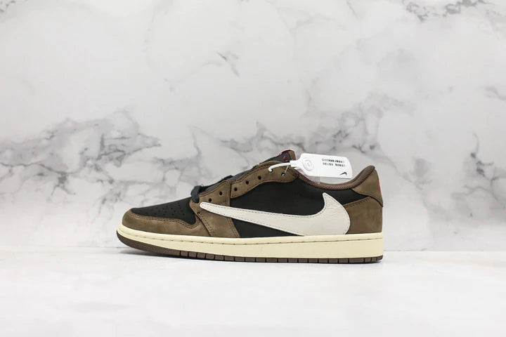 Tênis Nike Air Jordan 1 Retro Low Og Sp Travis Scott