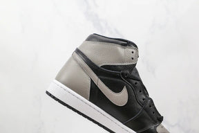 Tênis Nike Air Jordan 1 Retro High Shadow