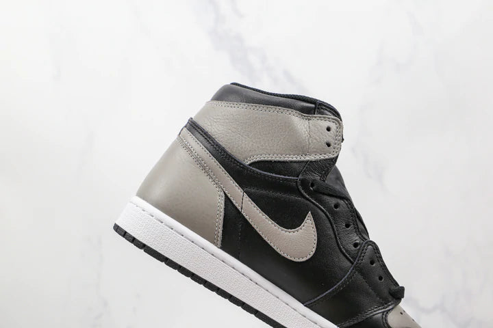 Tênis Nike Air Jordan 1 Retro High Shadow