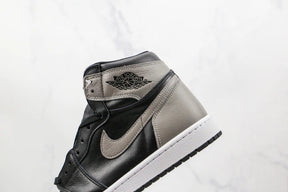 Tênis Nike Air Jordan 1 Retro High Shadow