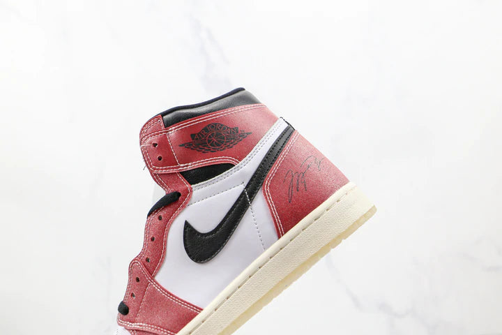 Tênis Nike Air Jordan 1 Retro High Trophy Room Chicago