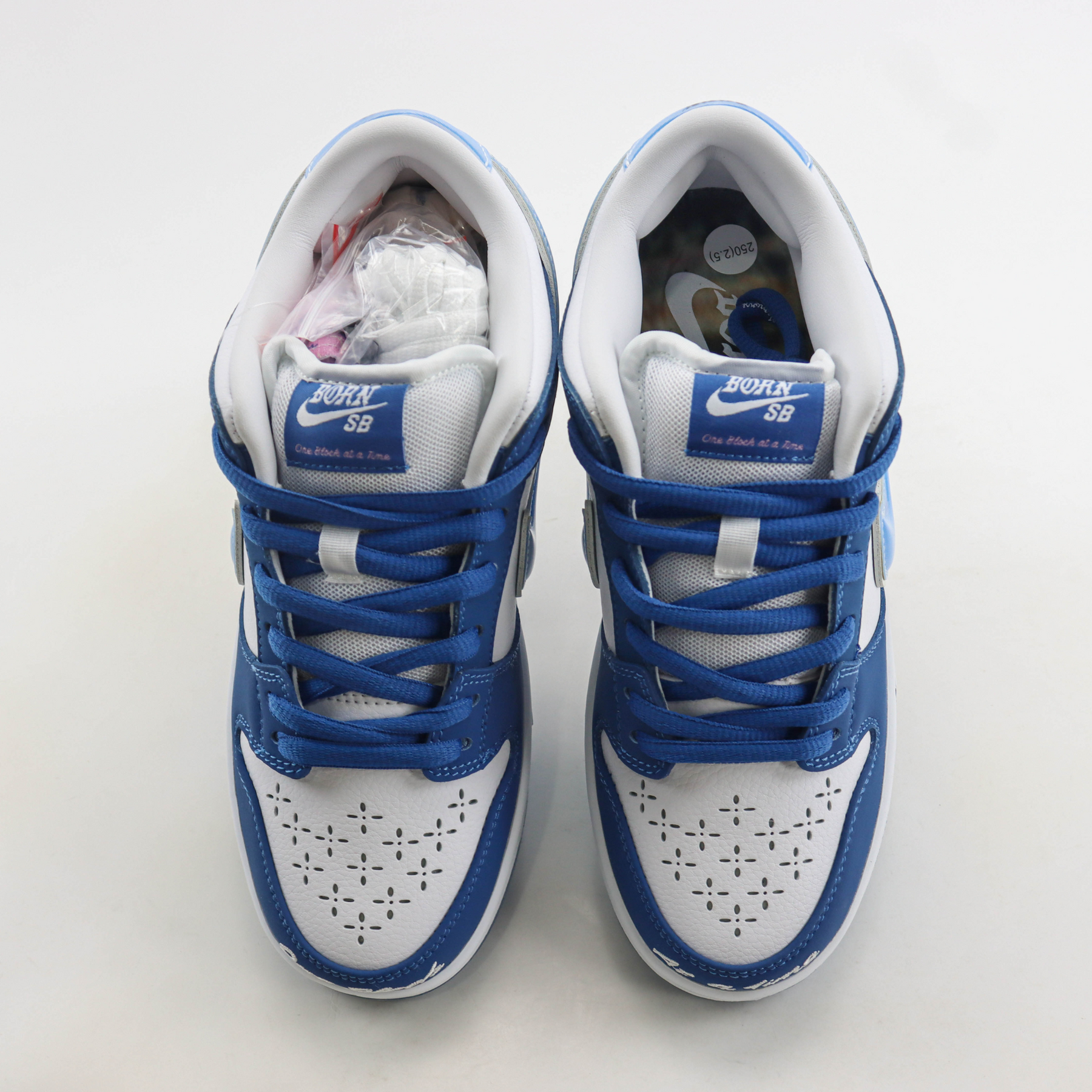 Tenis Nike SB Dunk Low x Born x Raised