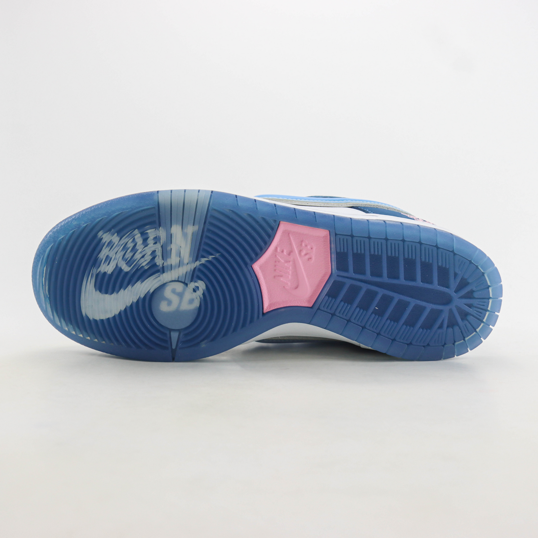 Tenis Nike SB Dunk Low x Born x Raised