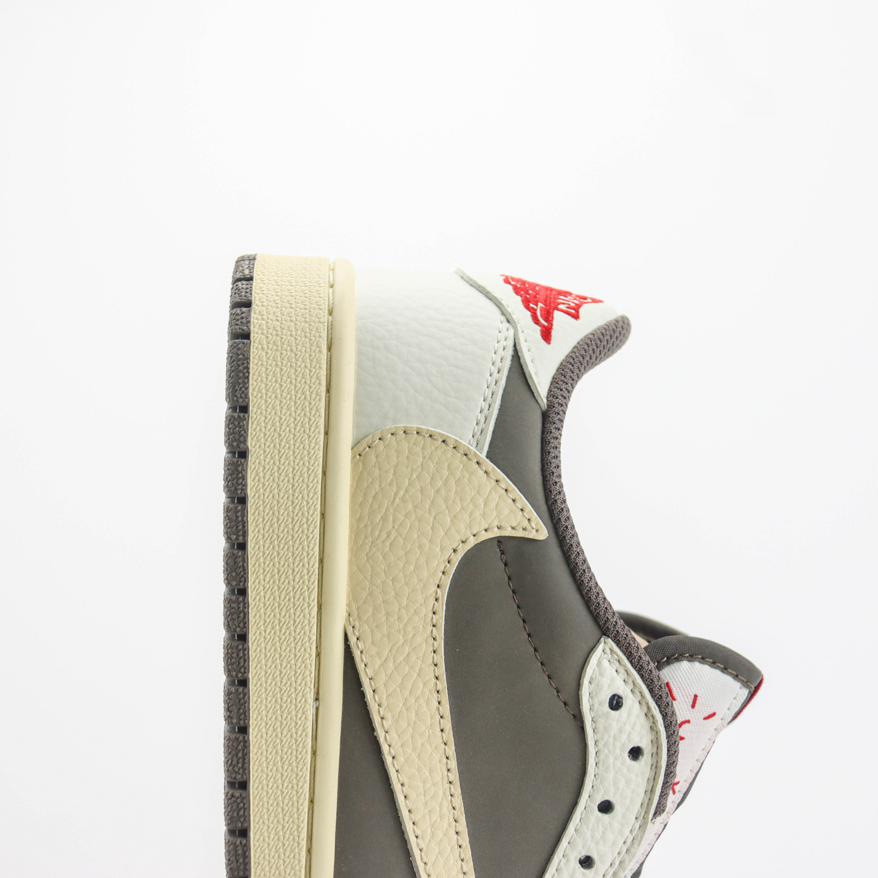 Tênis Nike Air Jordan 1 Retro Low OG SP Travis Scott Reverse Mocha