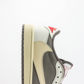 Tênis Nike Air Jordan 1 Retro Low OG SP Travis Scott Reverse Mocha