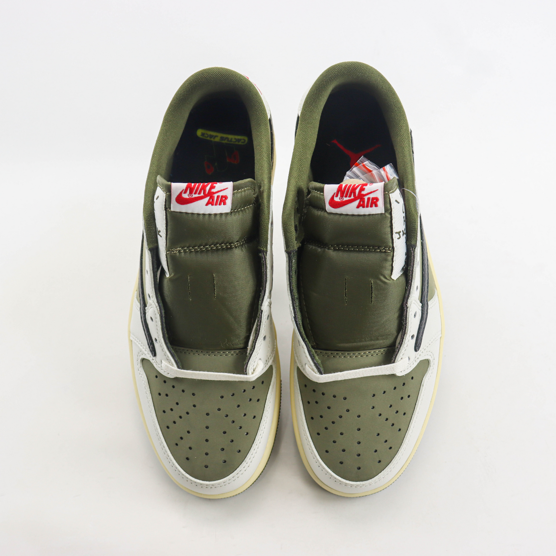 Tênis Nike Air  Jordan 1 Retro Low OG SP Travis Scott Medium Olive