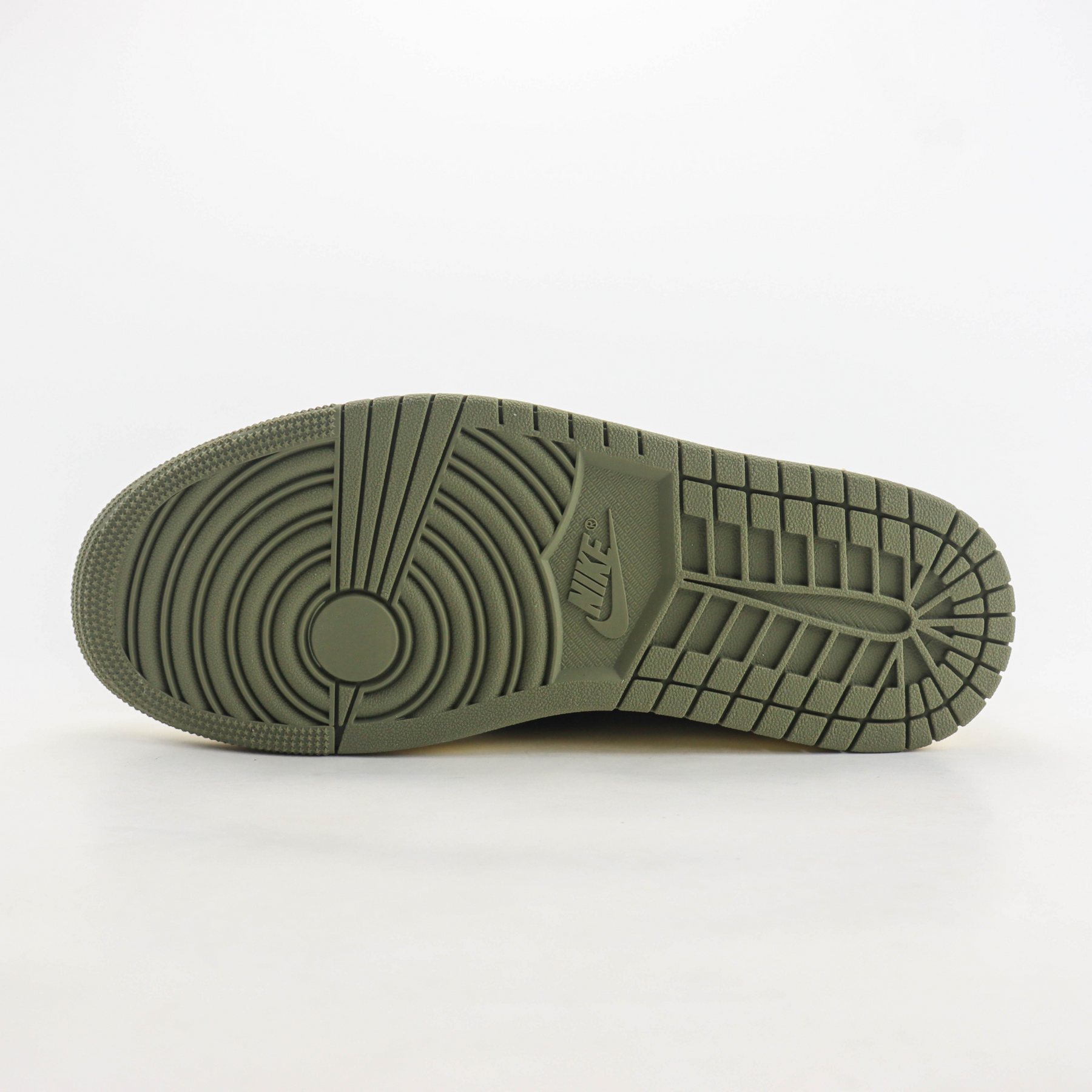 Tênis Nike Air  Jordan 1 Retro Low OG SP Travis Scott Medium Olive