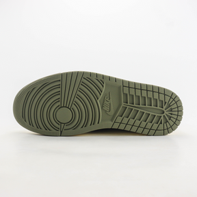 Tênis Nike Air  Jordan 1 Retro Low OG SP Travis Scott Medium Olive