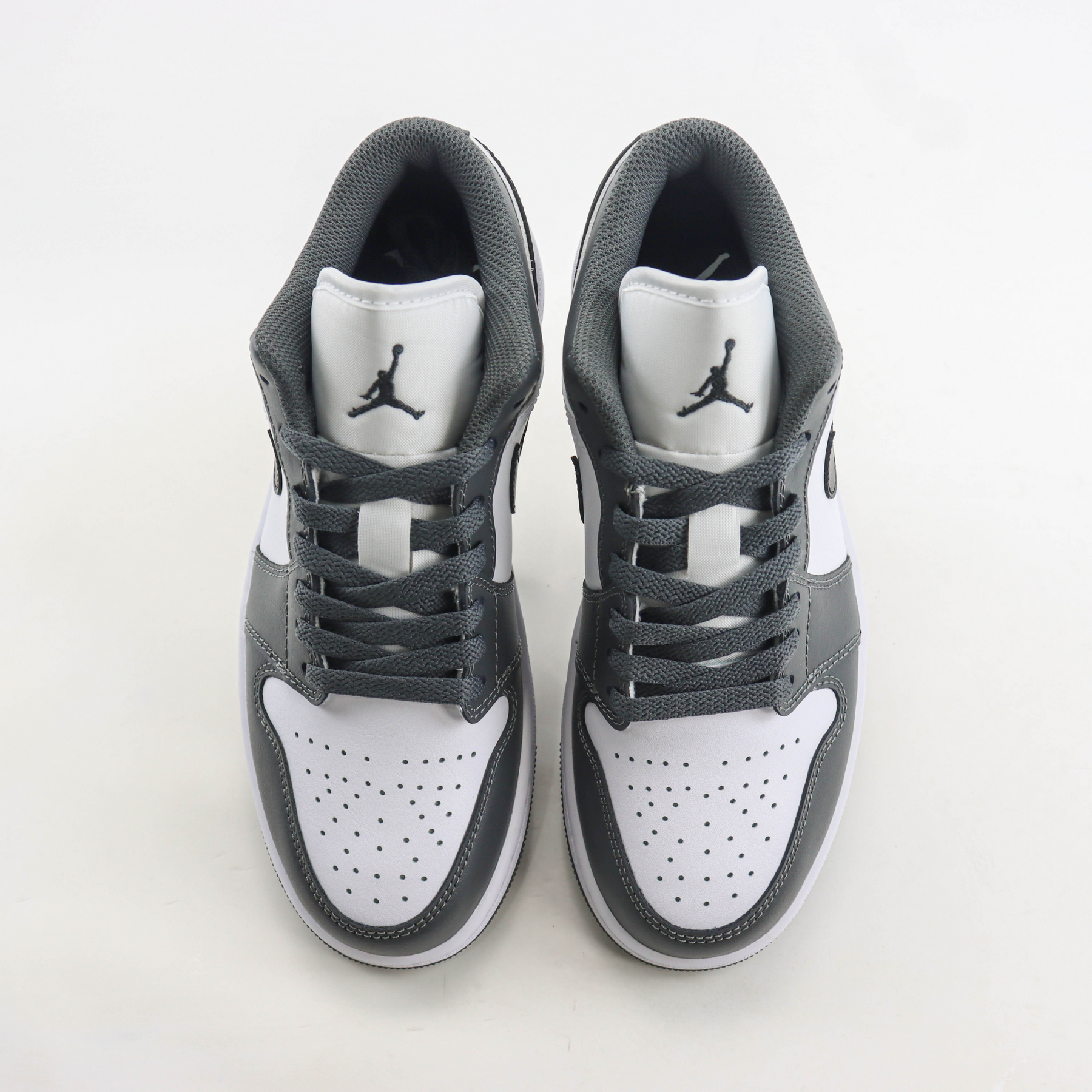Tênis Nike Air Jordan 1 Low Iron Gray