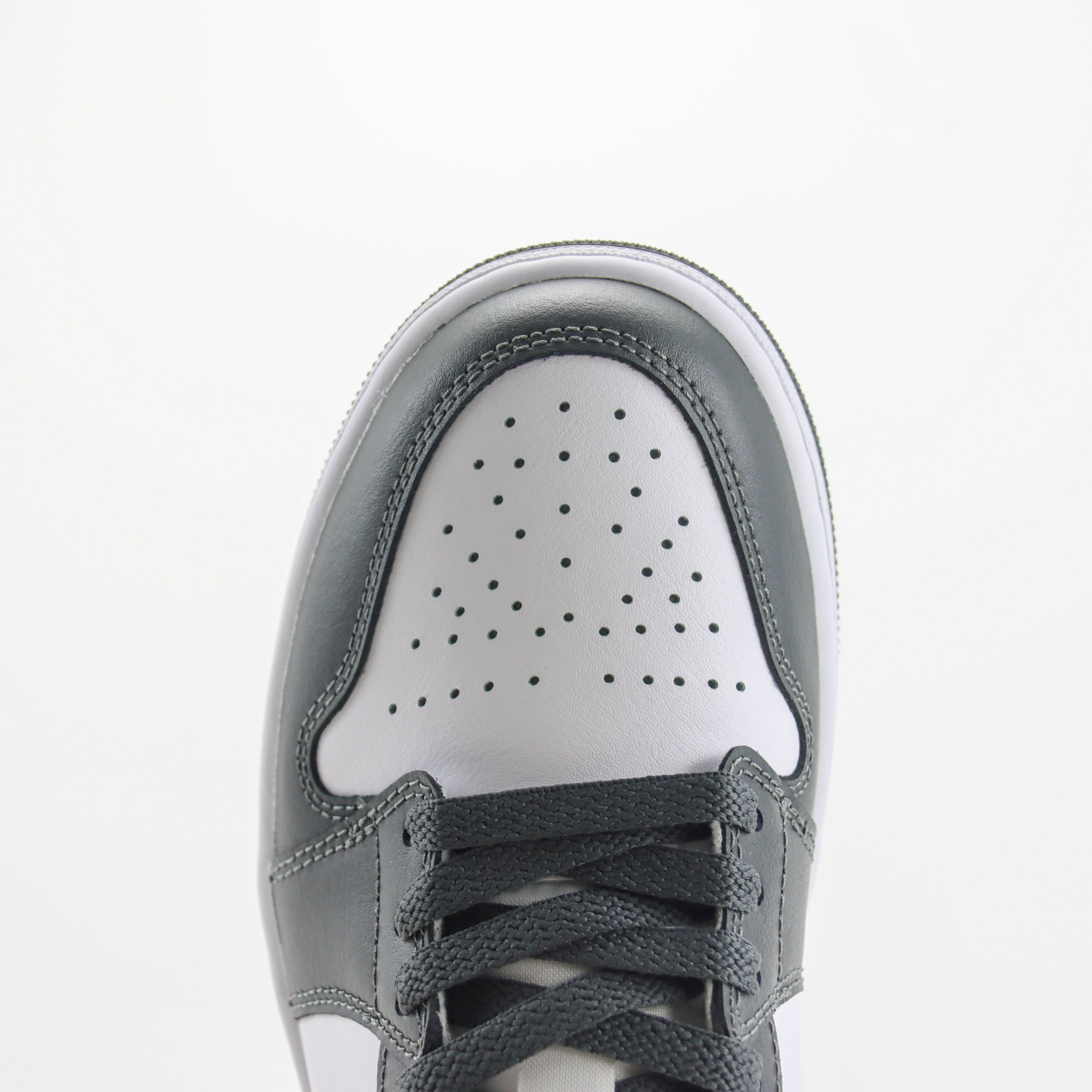Tênis Nike Air Jordan 1 Low Iron Gray