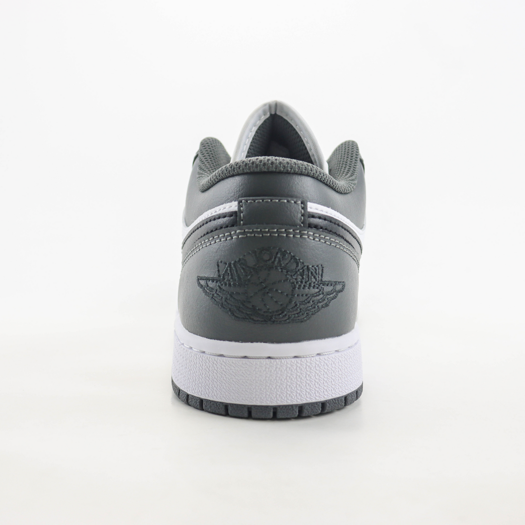 Tênis Nike Air Jordan 1 Low Iron Gray