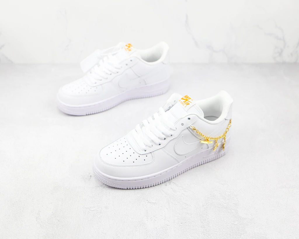 Tênis Nike Air Force 1 Low Lx White Pendant