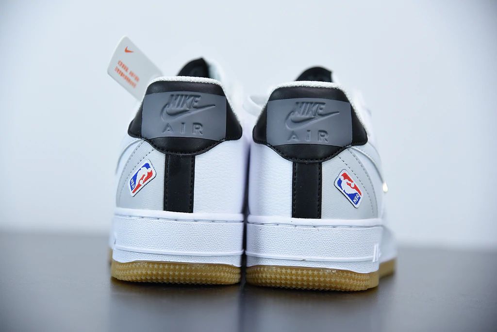 Tênis Nike Air Force 1 Nba White Grey Gum